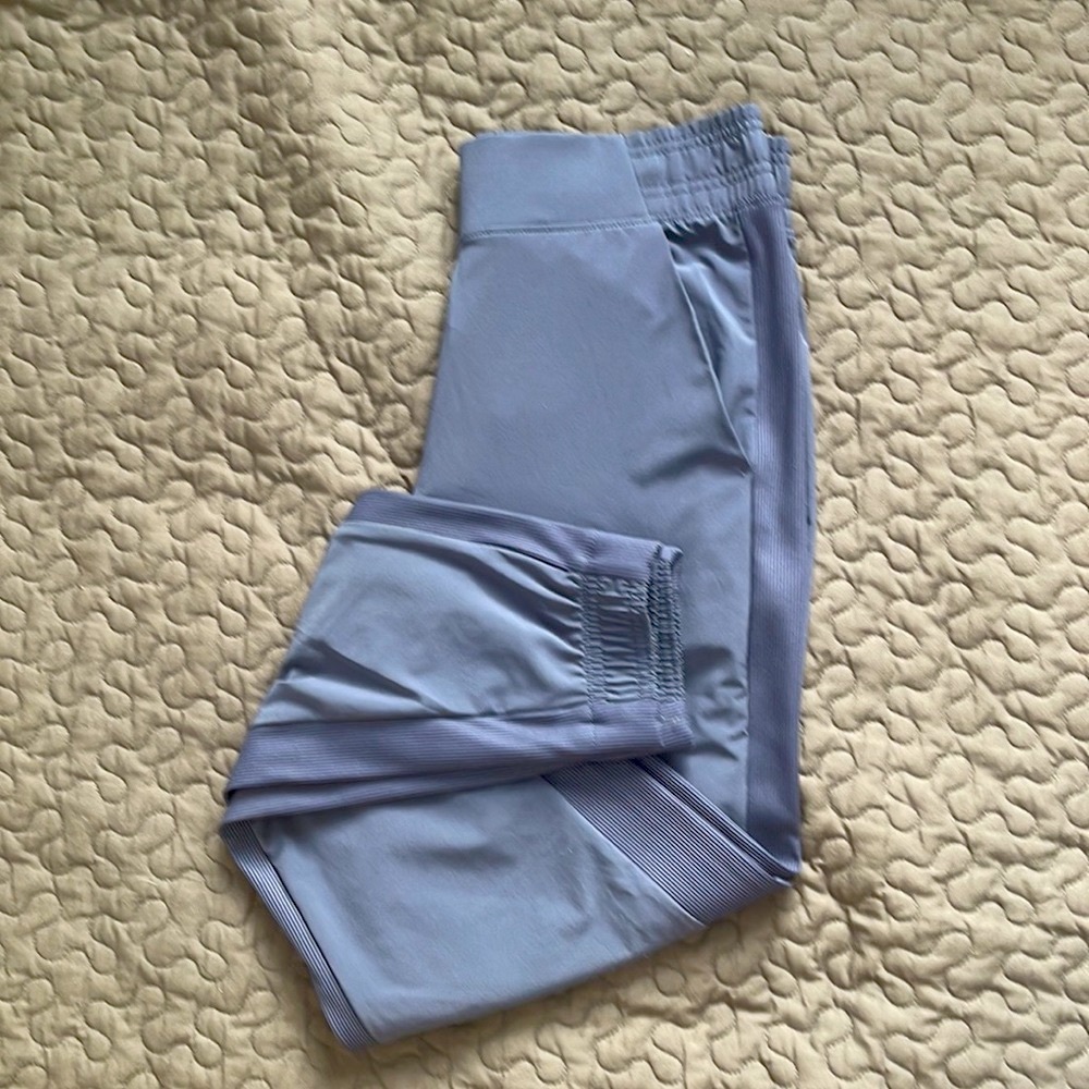 Athleta Brooklyn jogger size 4